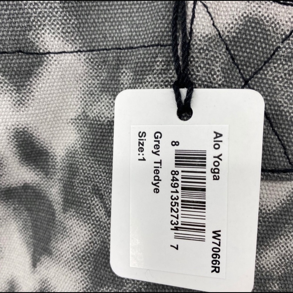 New Alo Yoga Gray Tie-Dye Shopper Tote - Picture 7 of 11